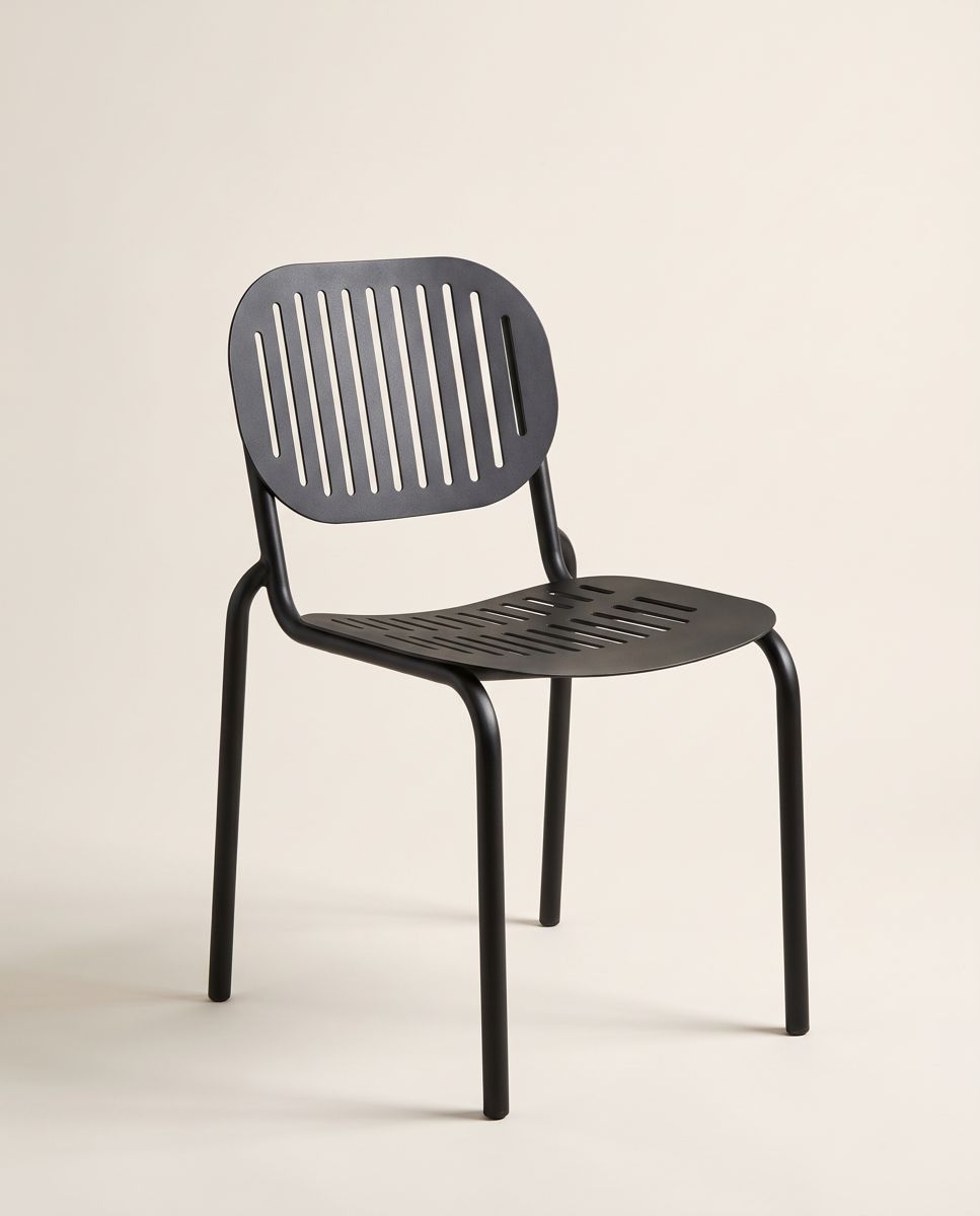 Stackable Chairs for Venues: Benefits, Stack Heights and Storage